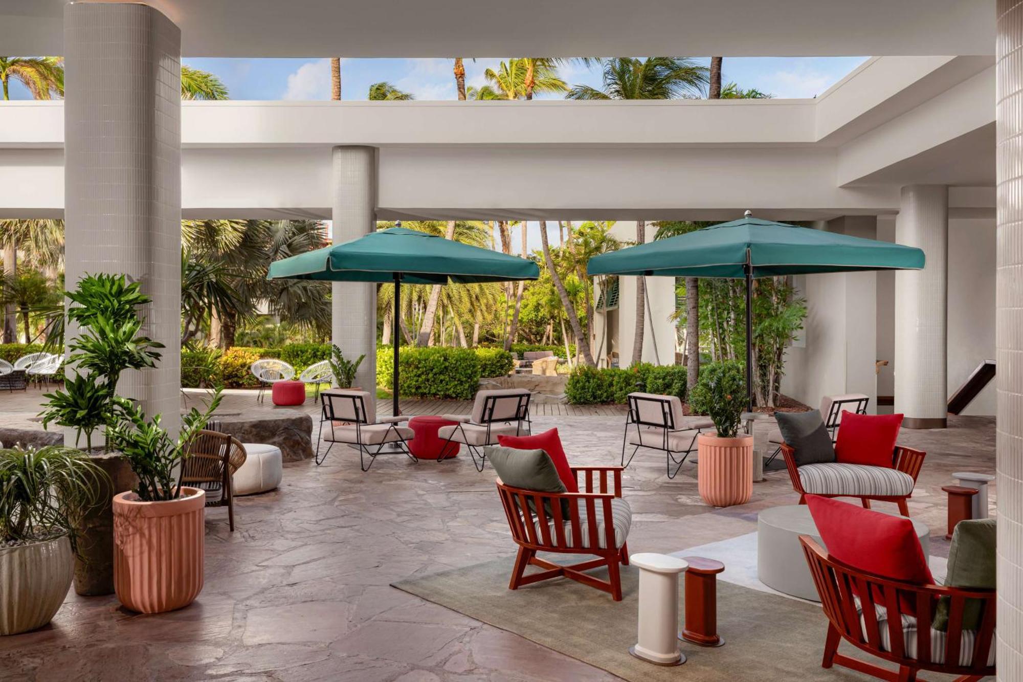 Hilton Aruba Caribbean Resort & Casino Palm Beach Exterior photo