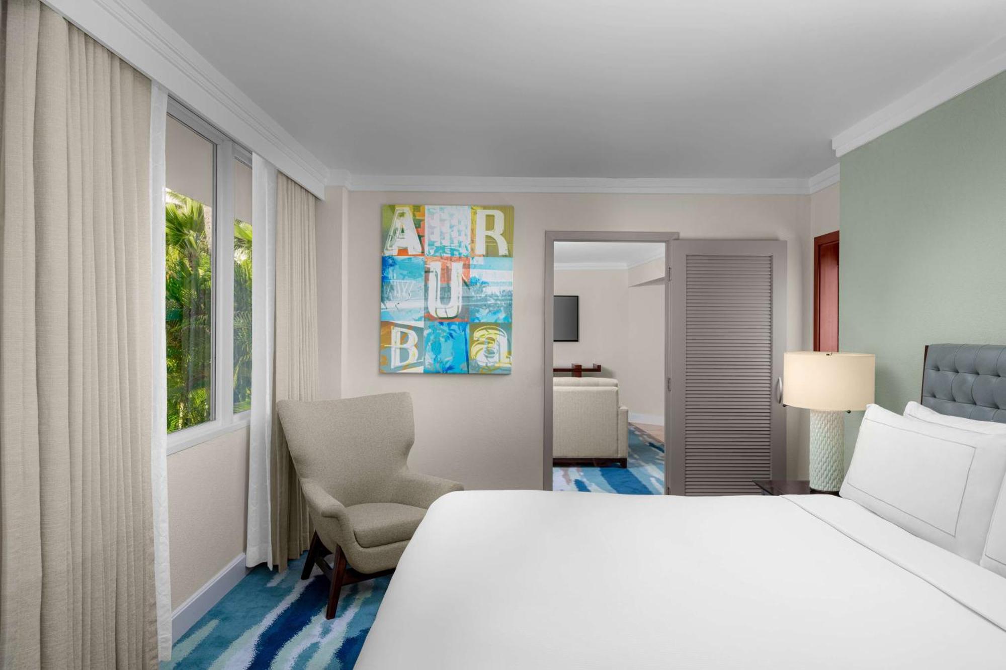 Hilton Aruba Caribbean Resort & Casino Palm Beach Exterior photo