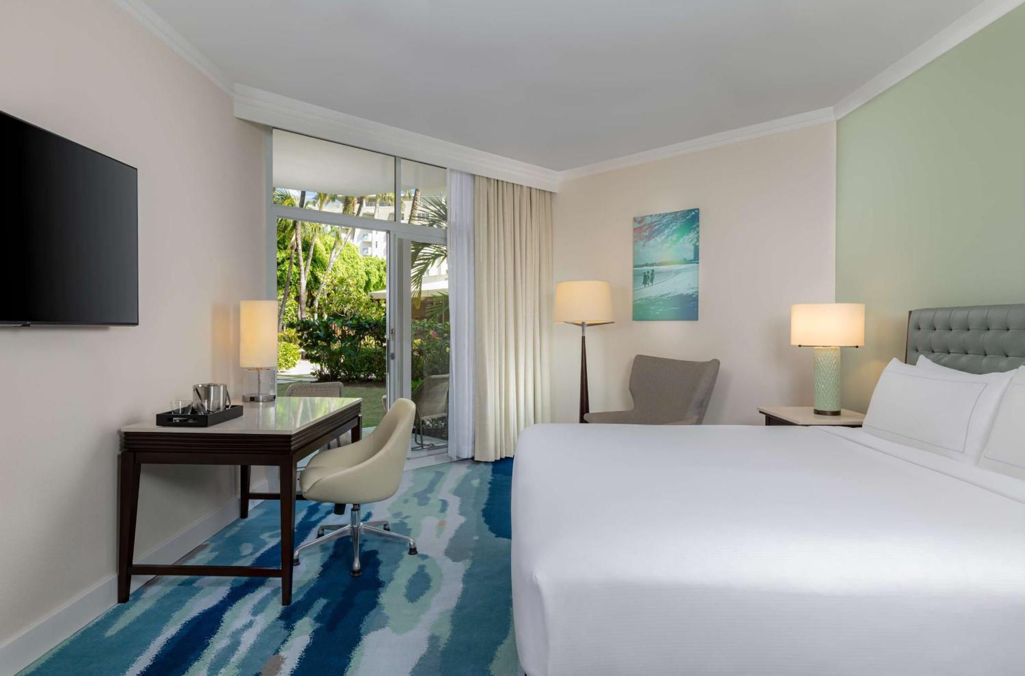 Hilton Aruba Caribbean Resort & Casino Palm Beach Exterior photo